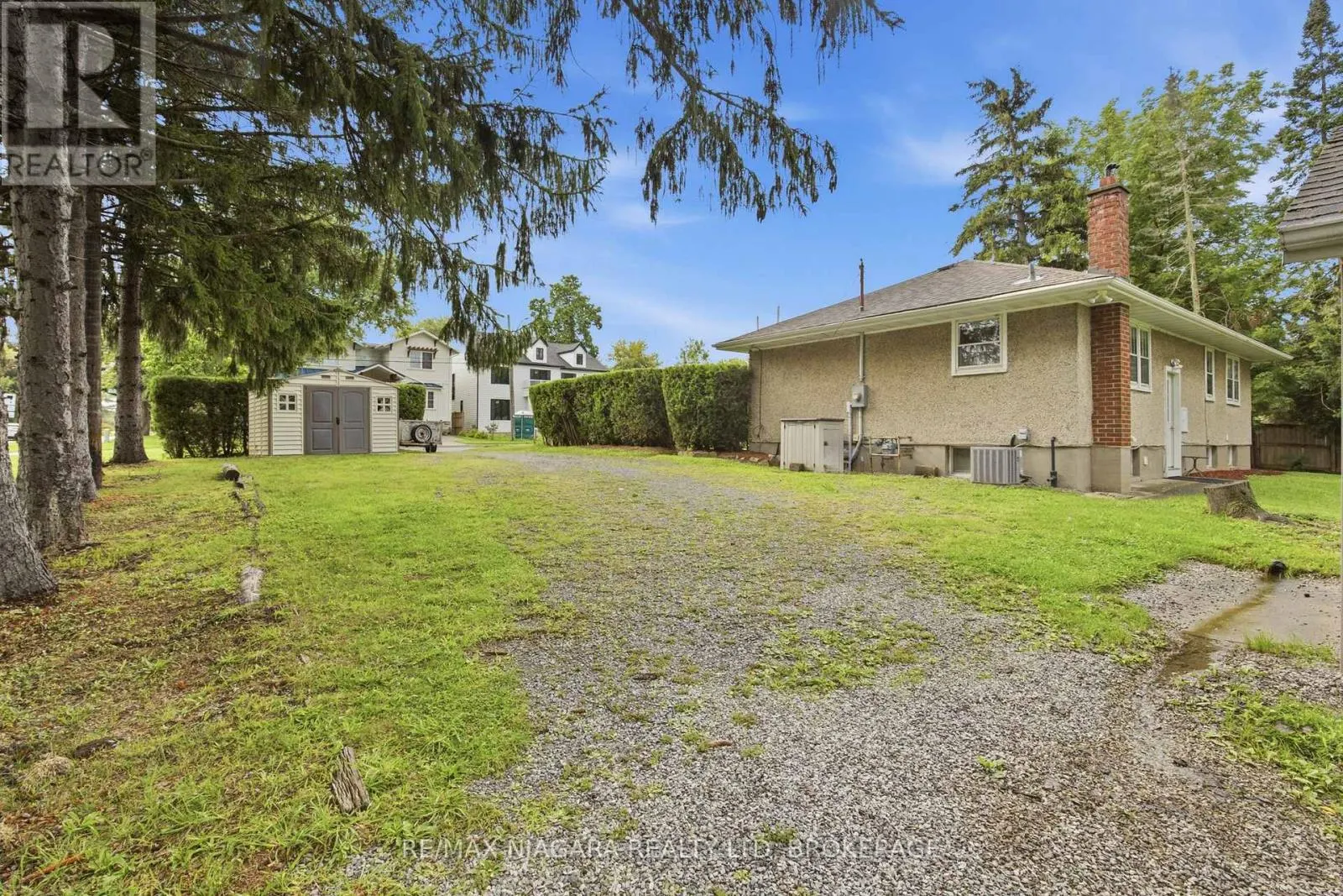 557 MISSISSAGUA STREET