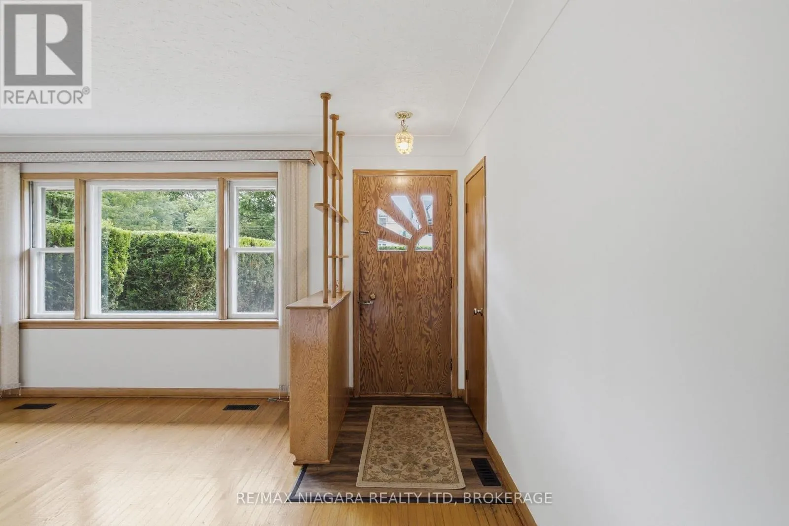 557 MISSISSAGUA STREET