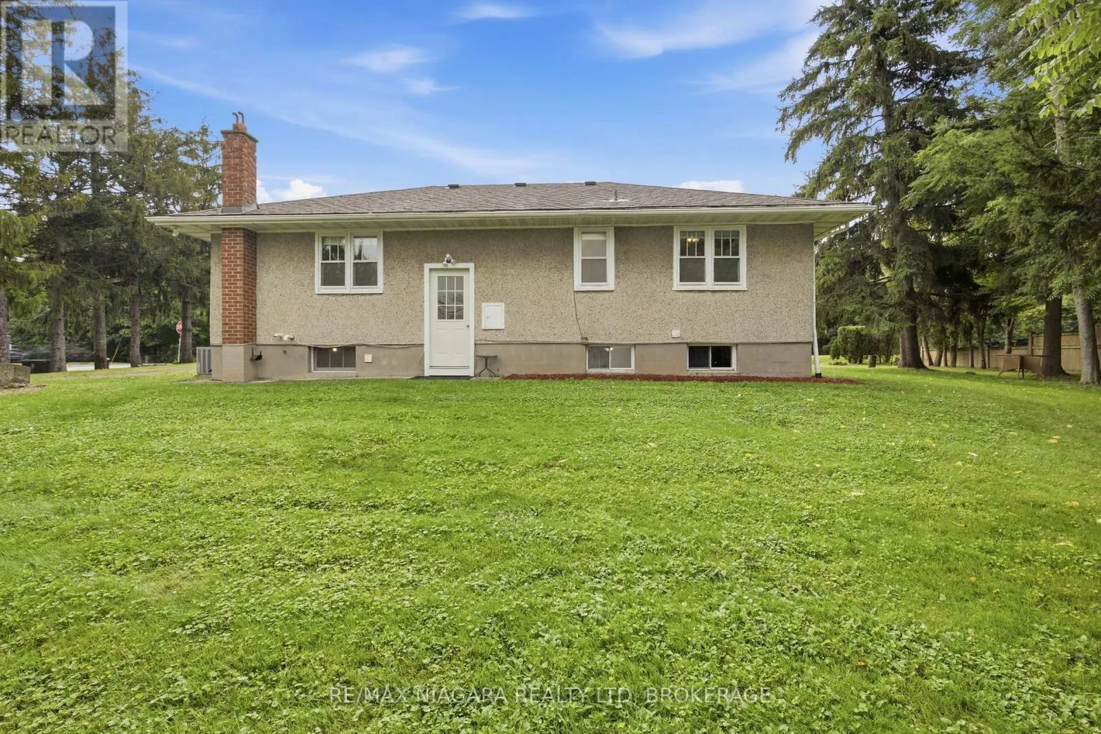 557 MISSISSAGUA STREET