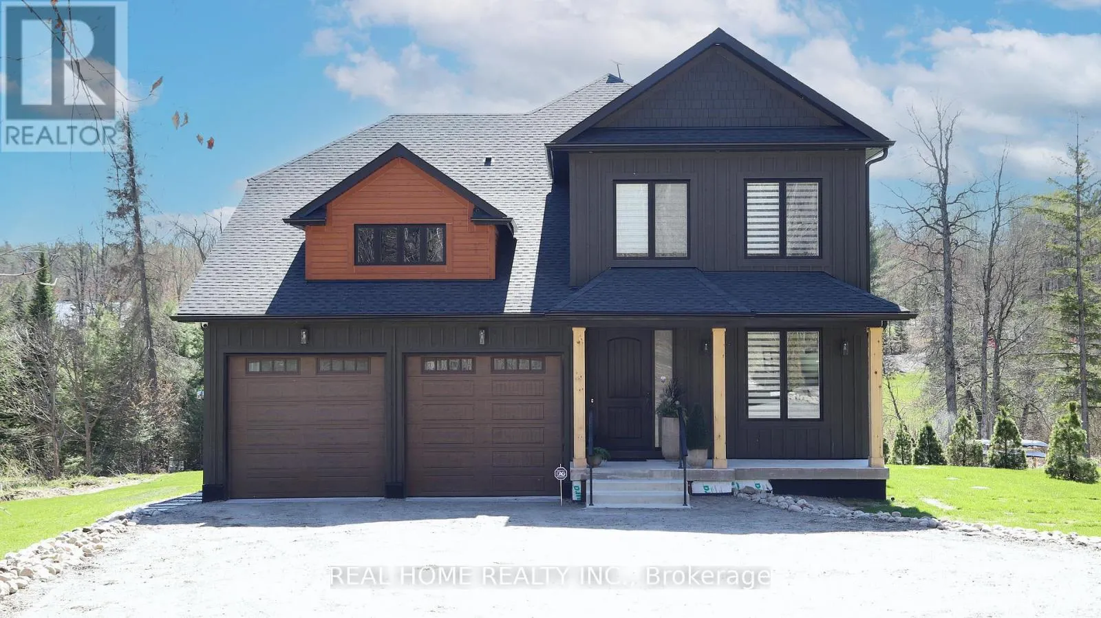 8 KNOWLES CRESCENT