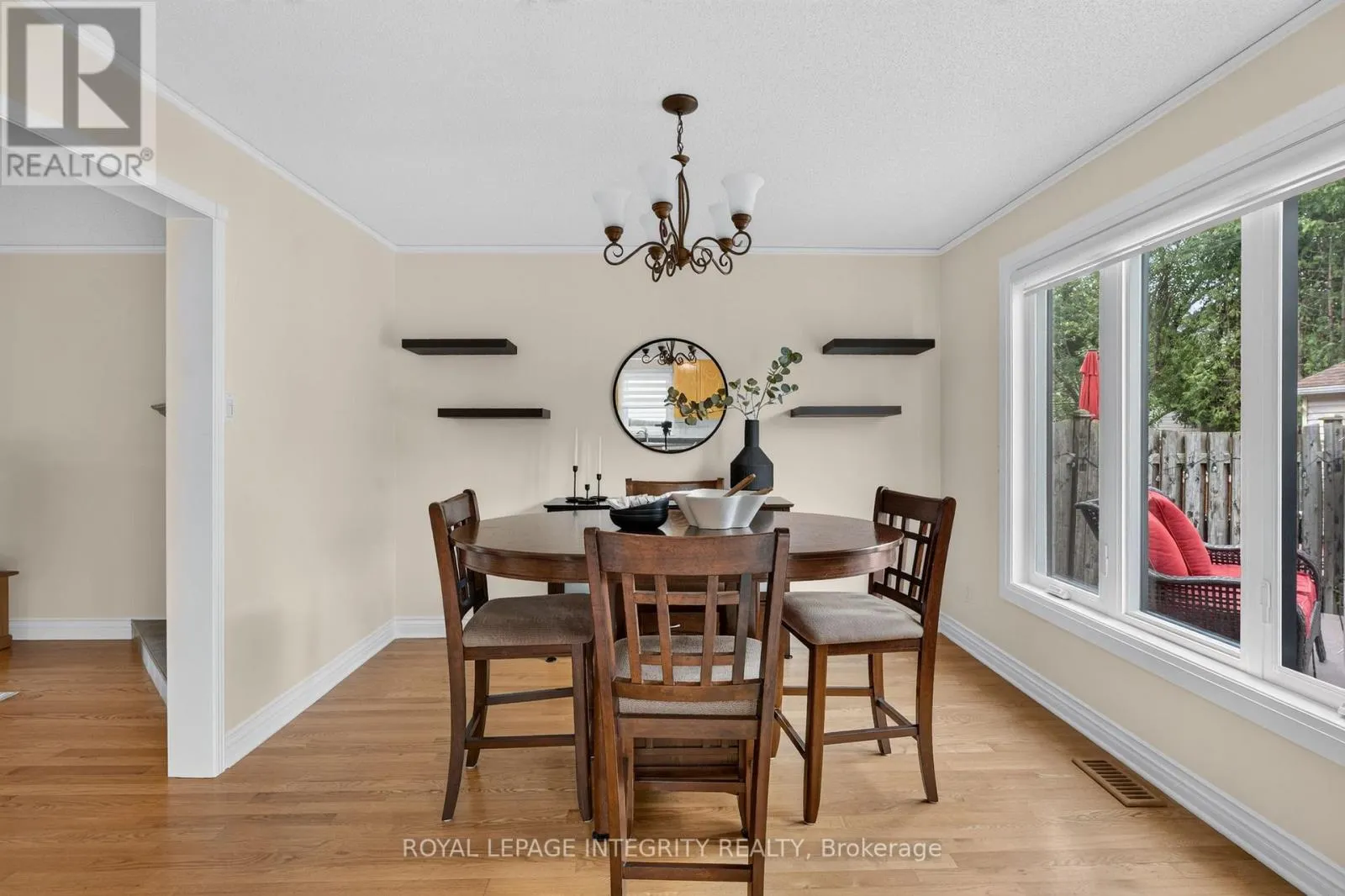 1692 TOULOUSE CRESCENT