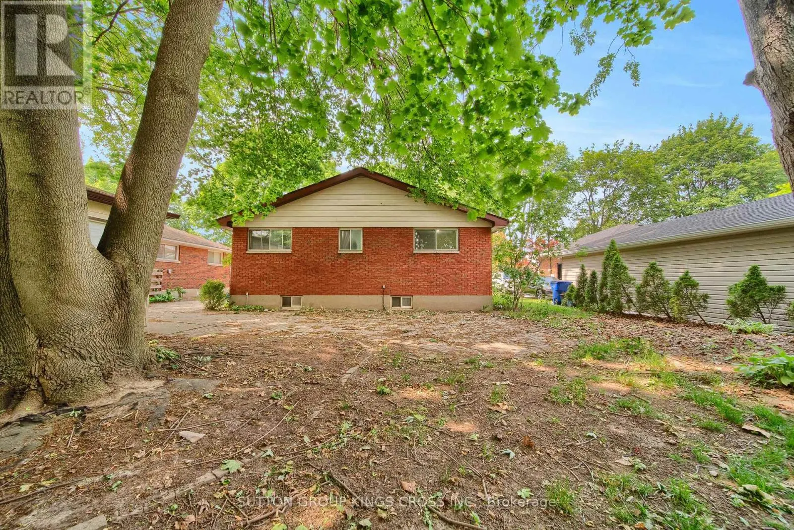 34 HILLCREST AVENUE
