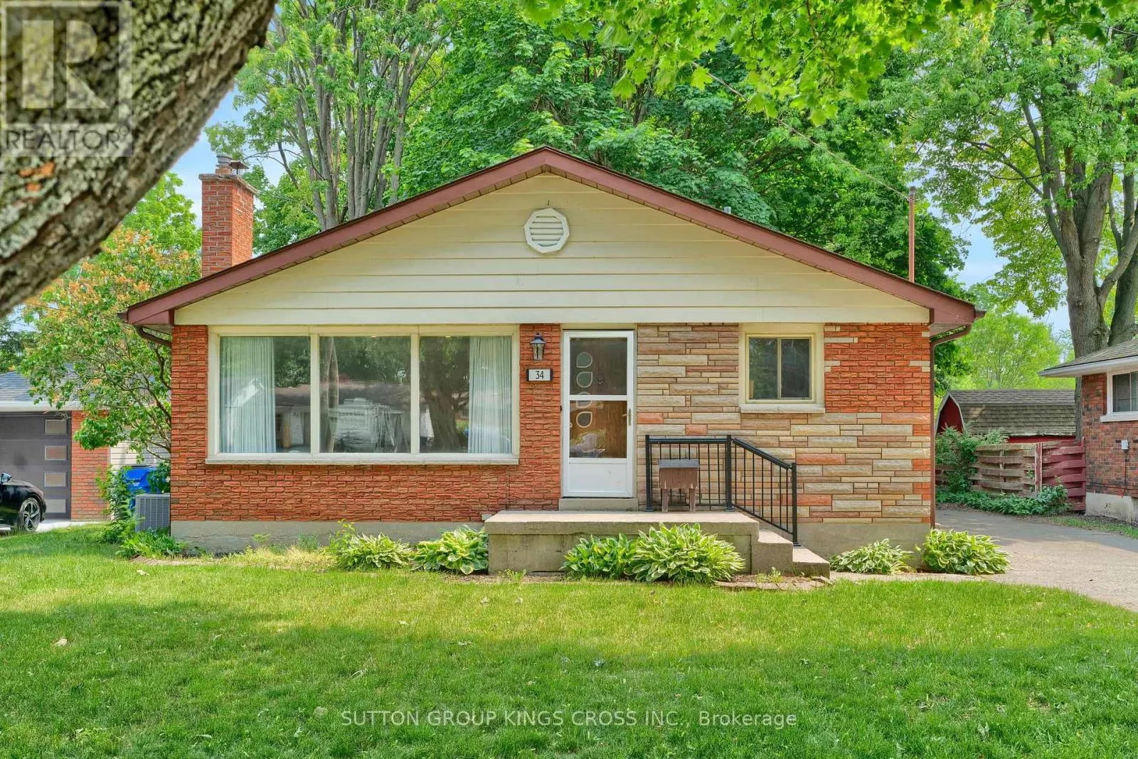 34 HILLCREST AVENUE