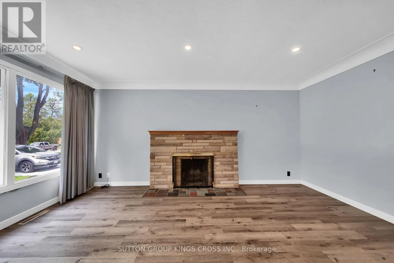 34 HILLCREST AVENUE
