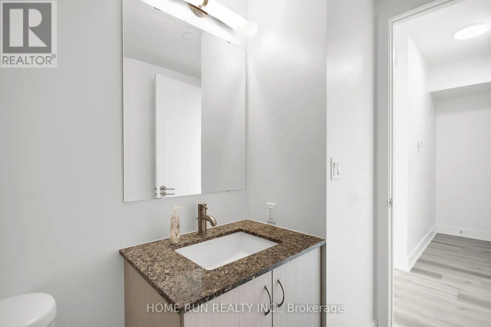 1507 - 485 RICHMOND ROAD