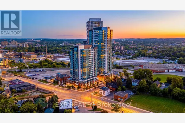 1011 - 5 WELLINGTON STREET S