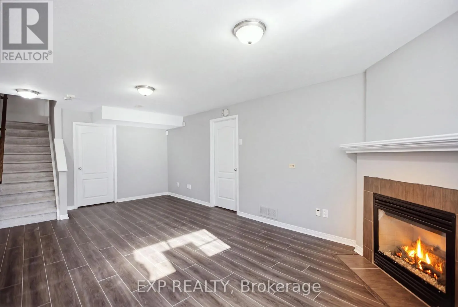 237 EYE BRIGHT CRESCENT