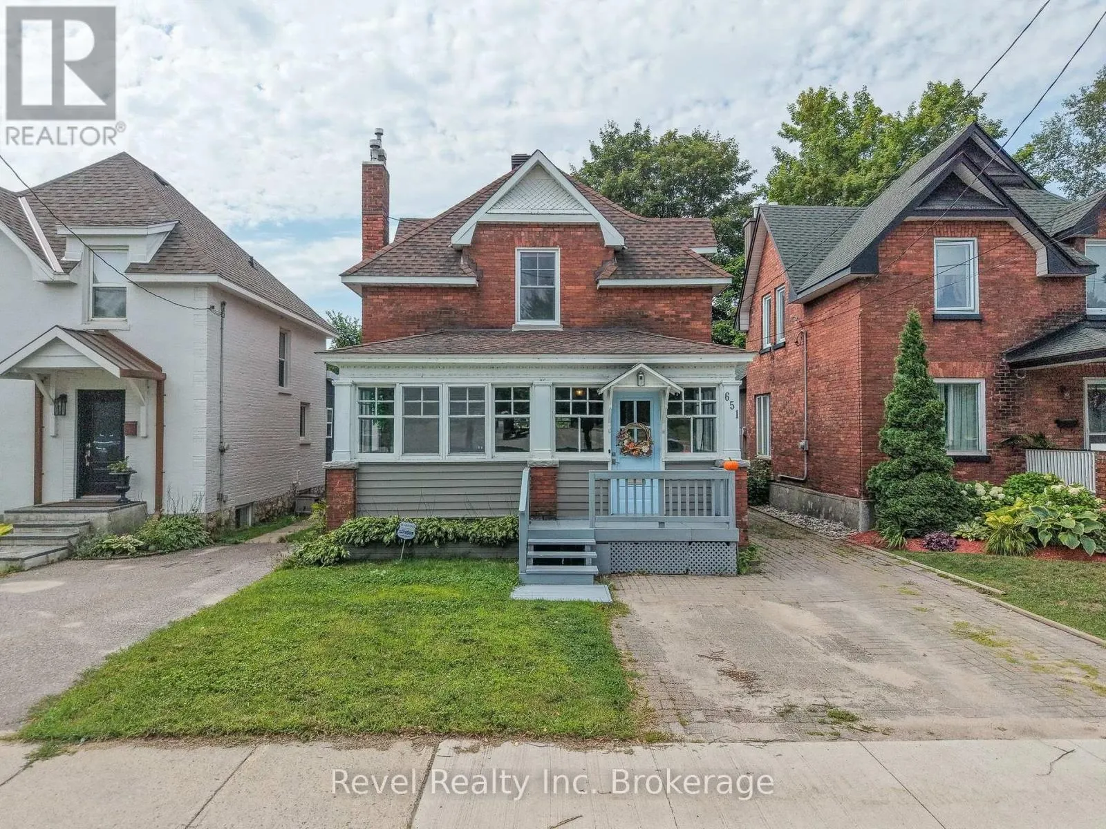 651 JANE STREET