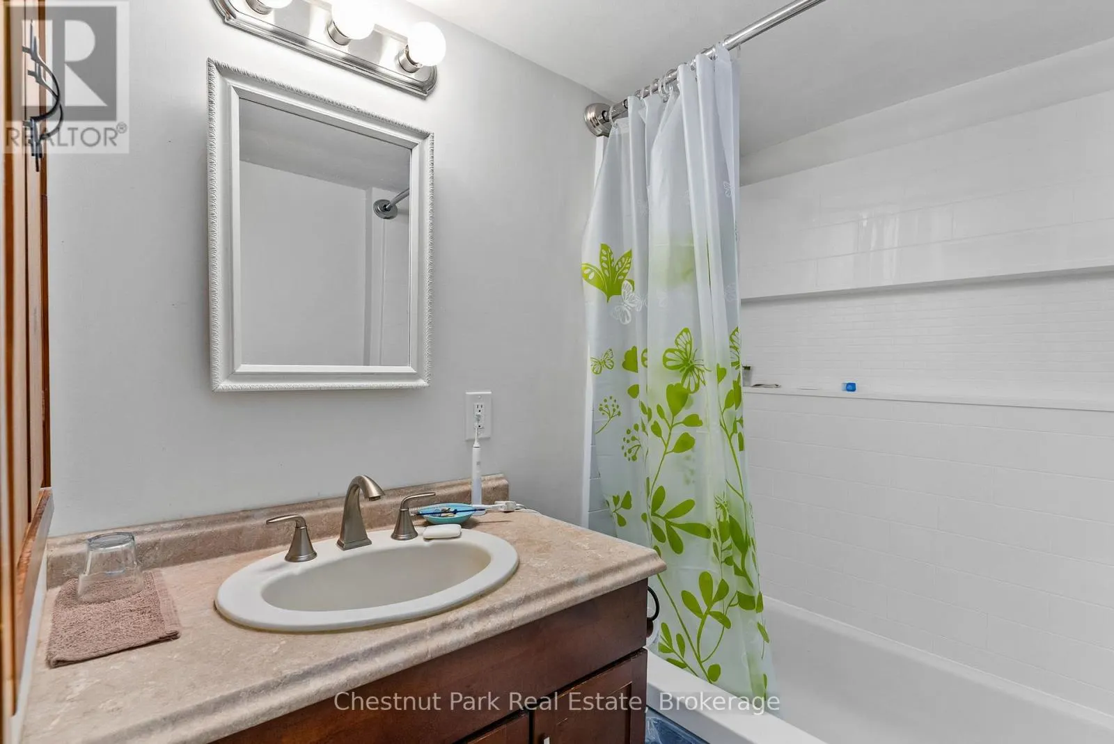 869 MUSKOKA ROAD 10