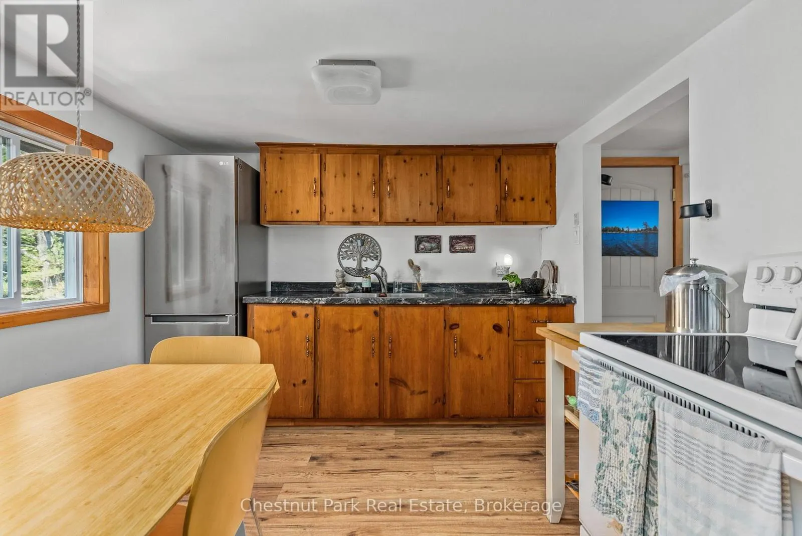 869 MUSKOKA ROAD 10