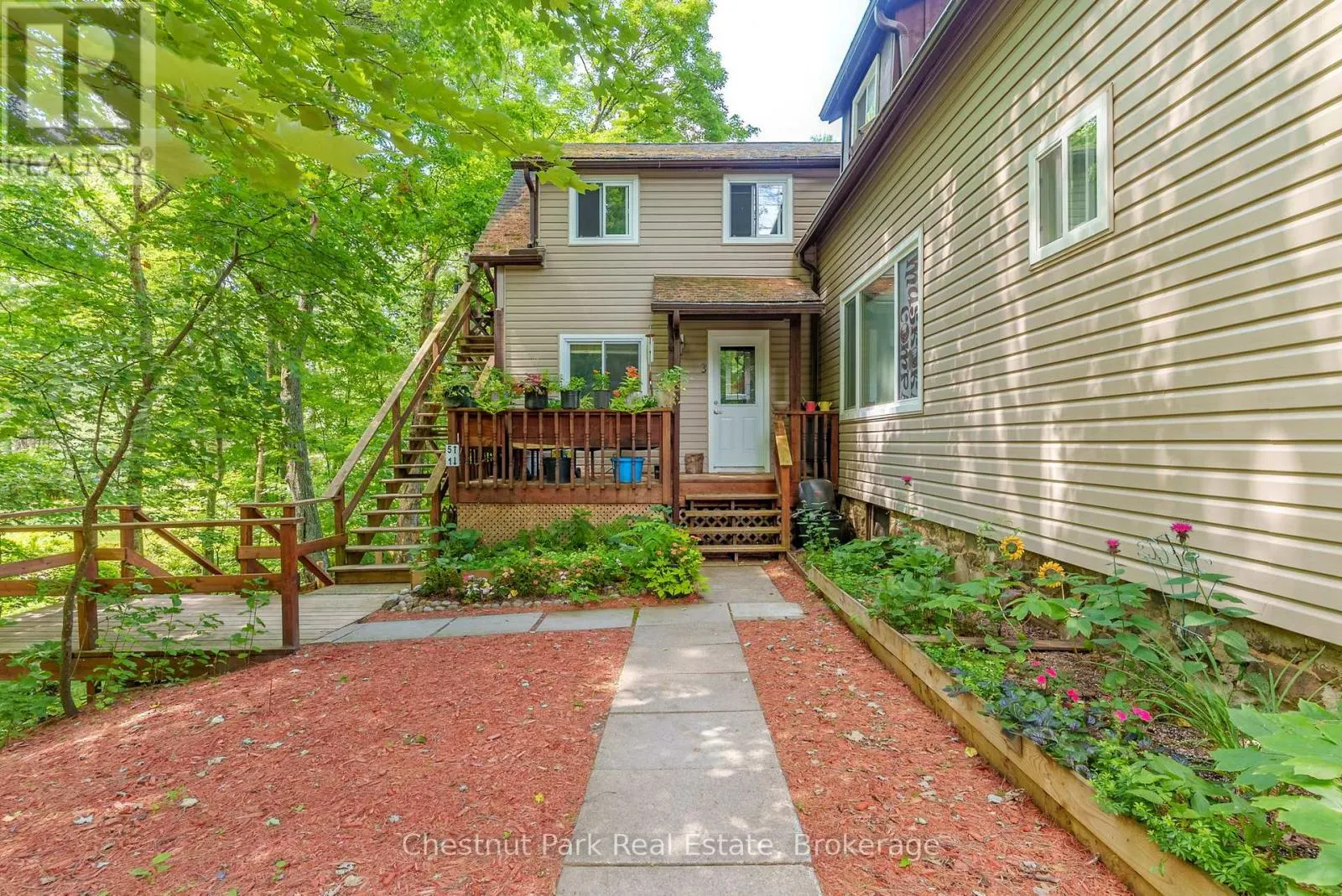 869 MUSKOKA ROAD 10