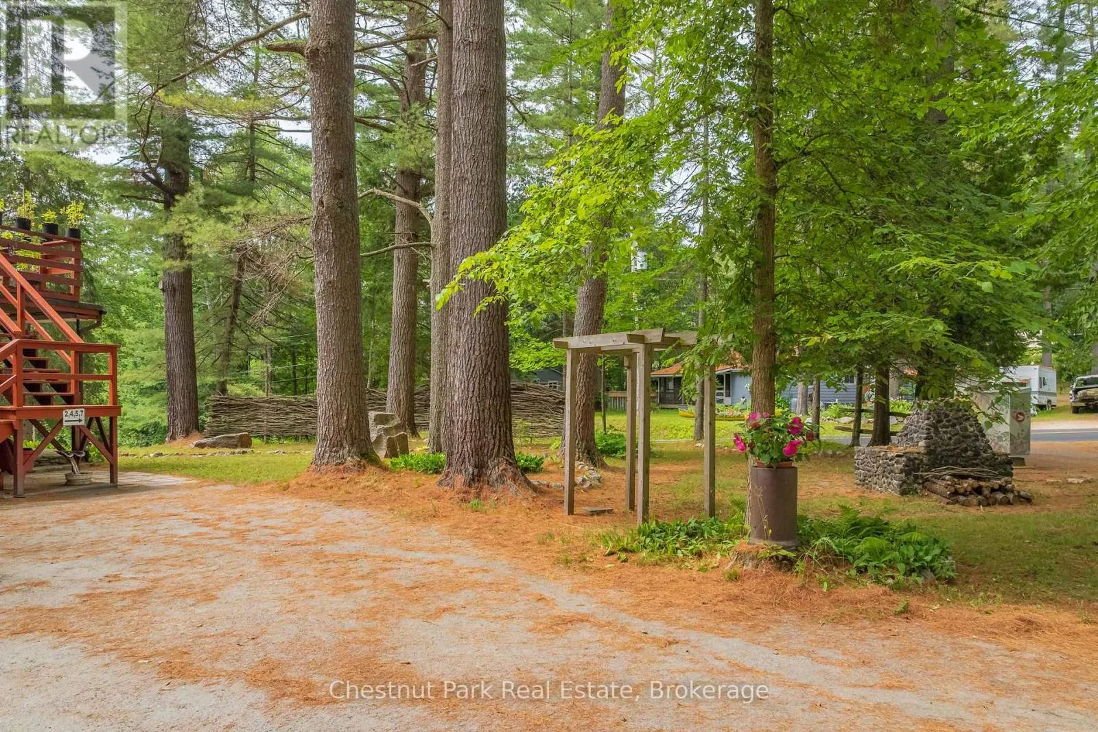 869 MUSKOKA ROAD 10