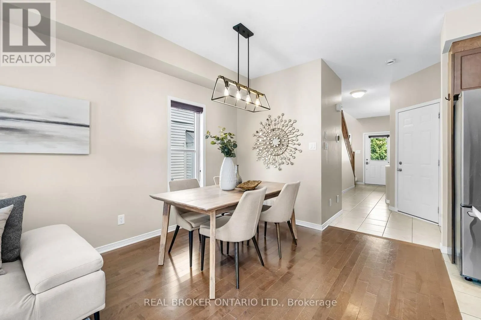 24 HACKBERRY TRAIL