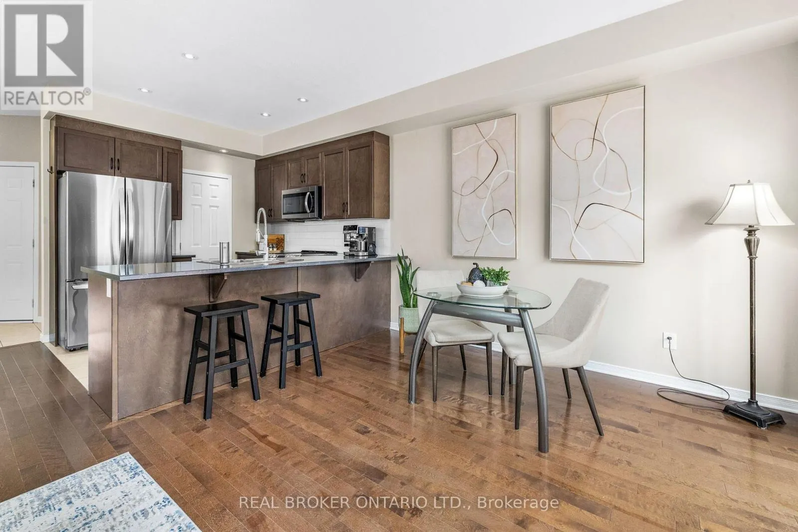 24 HACKBERRY TRAIL