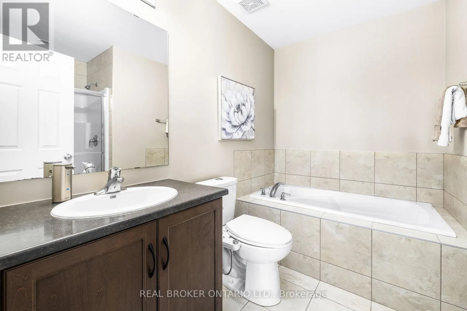 24 HACKBERRY TRAIL