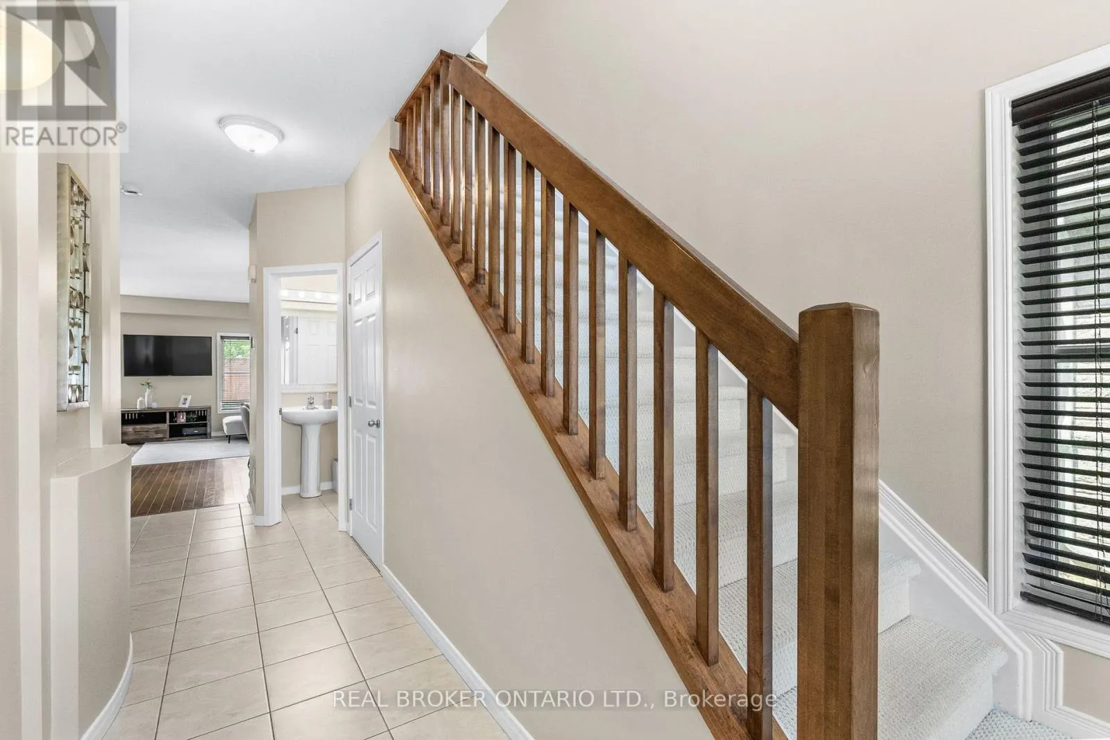 24 HACKBERRY TRAIL