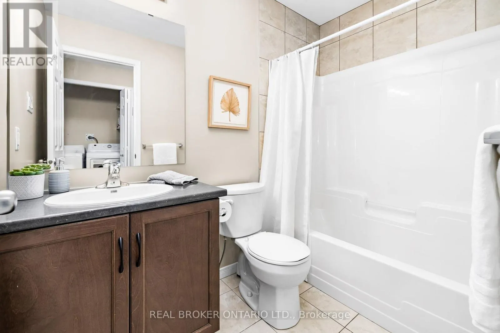 24 HACKBERRY TRAIL