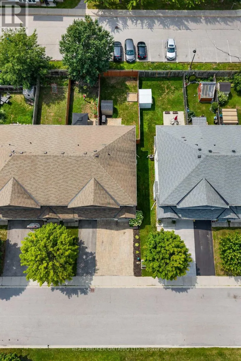 24 HACKBERRY TRAIL