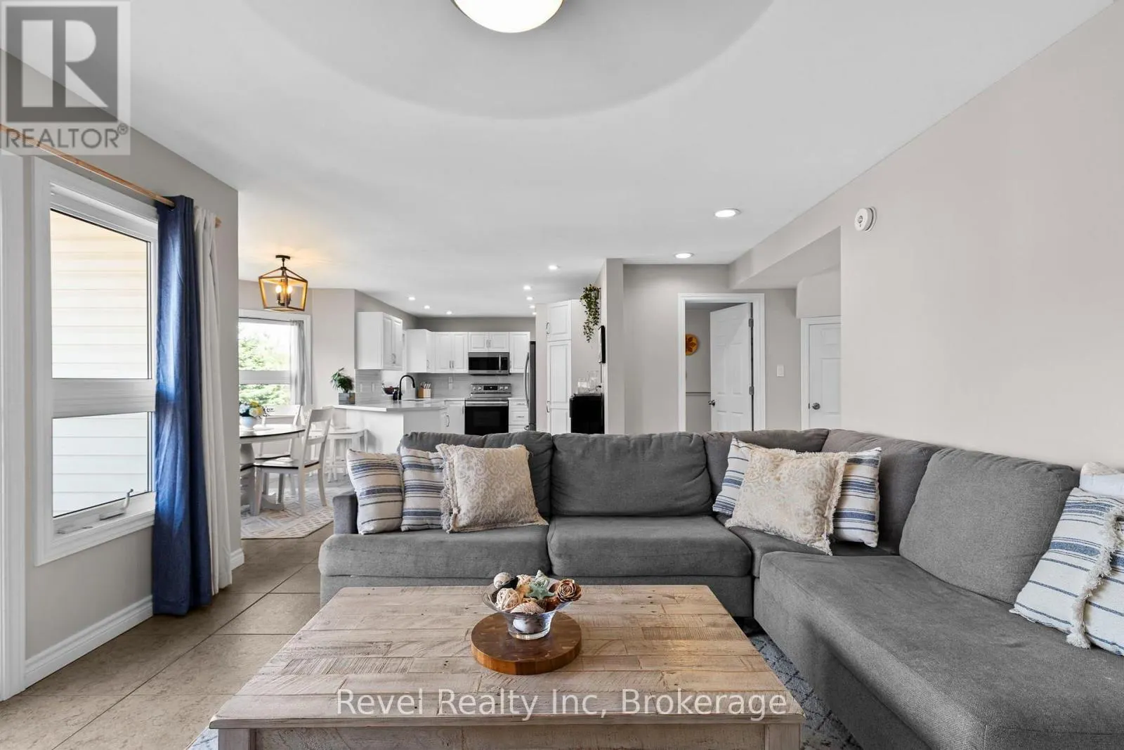 5 AVERY COURT