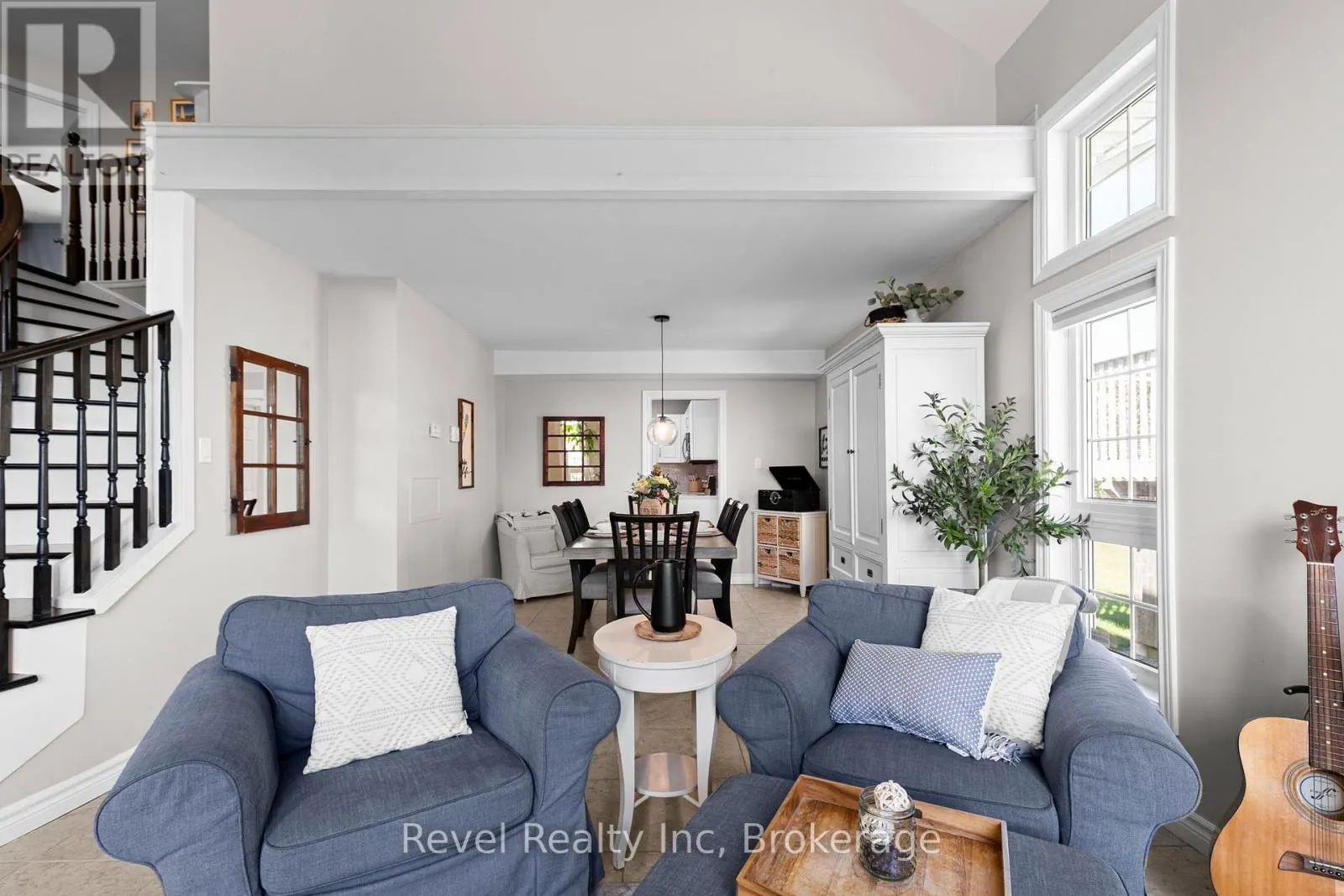 5 AVERY COURT