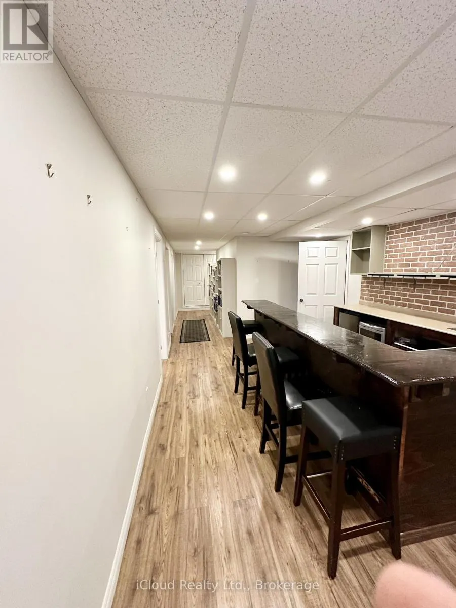 86 GLENDALE DRIVE E
