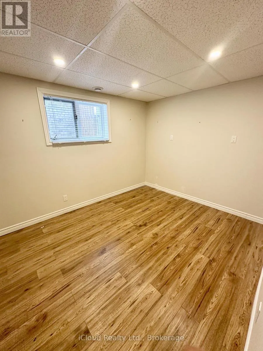 86 GLENDALE DRIVE E