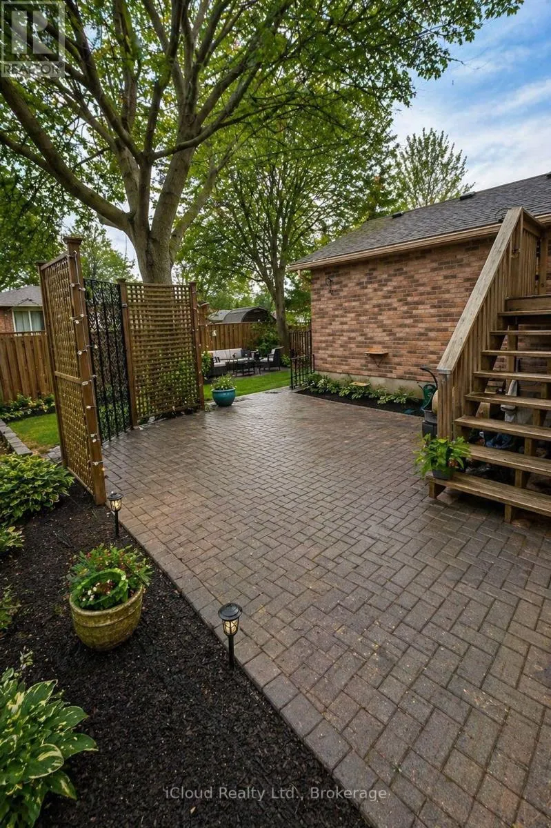 86 GLENDALE DRIVE E