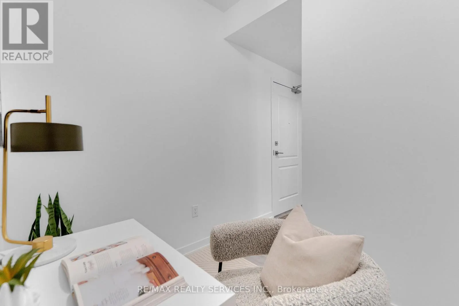 136 - 5055 GREENLANE ROAD