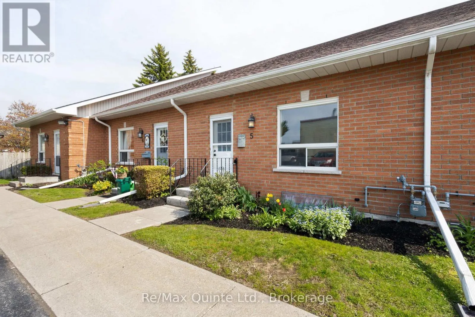 5 - 45 PRINCE EDWARD STREET #5