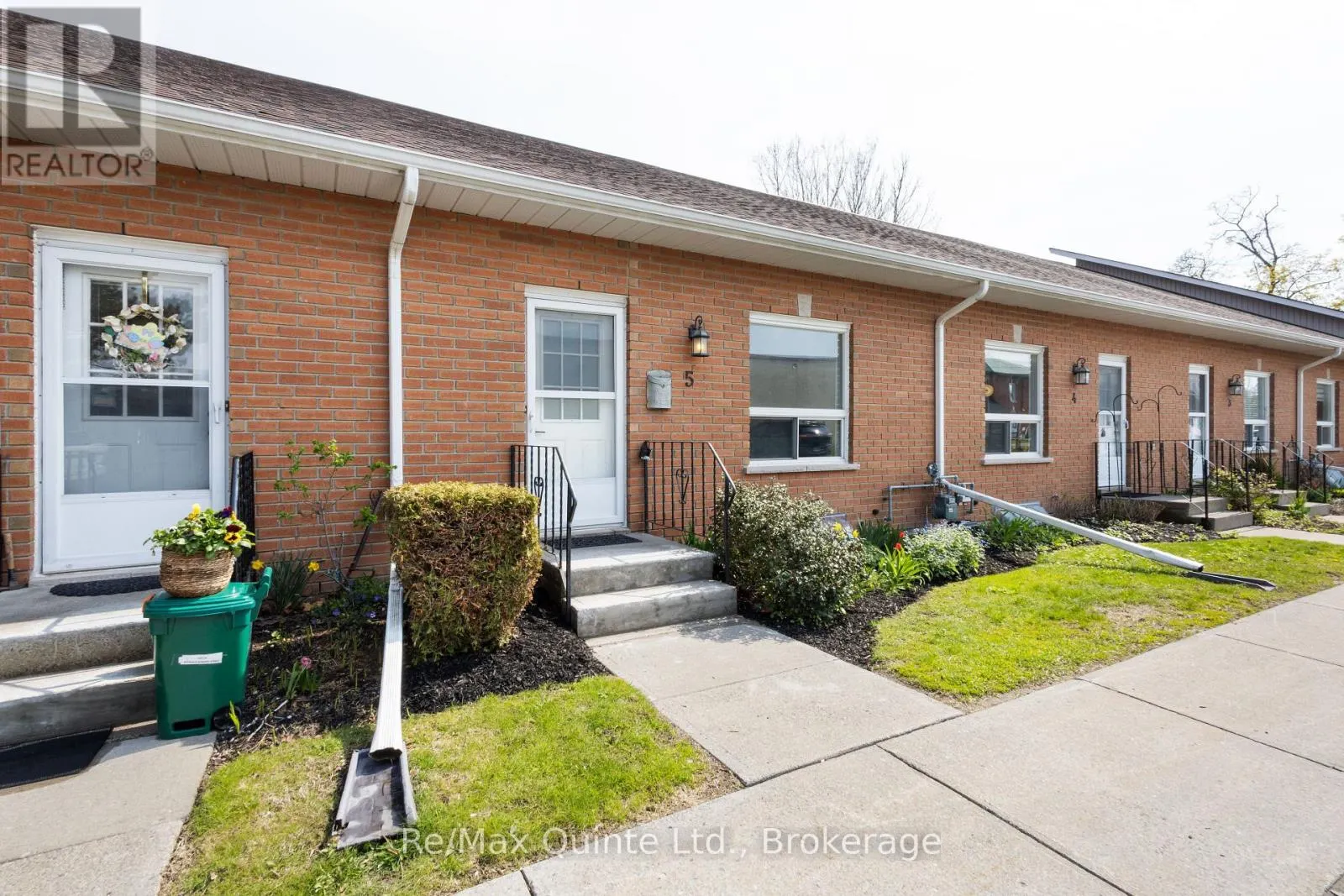 5 - 45 PRINCE EDWARD STREET #5