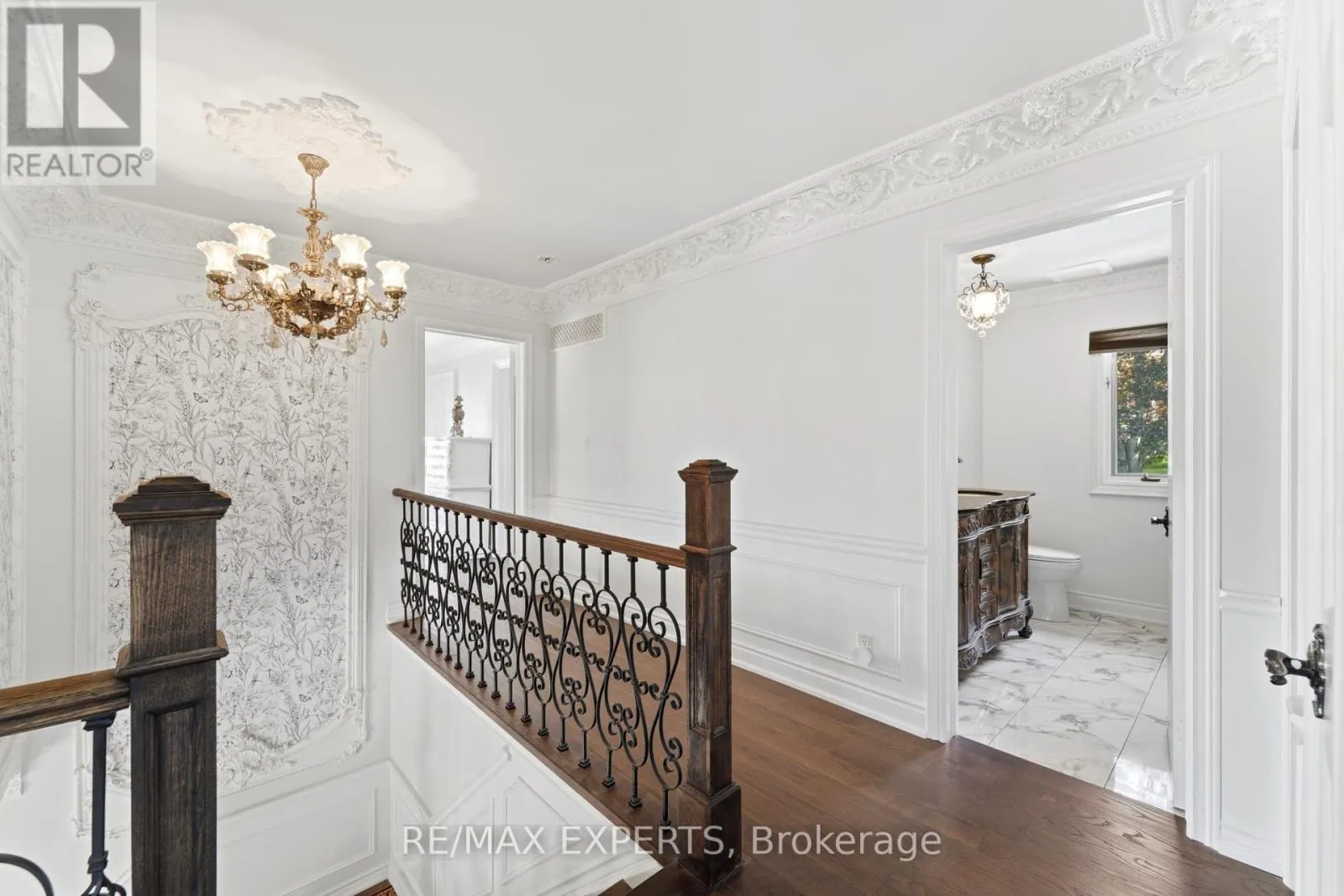 28 STONEGATE DRIVE