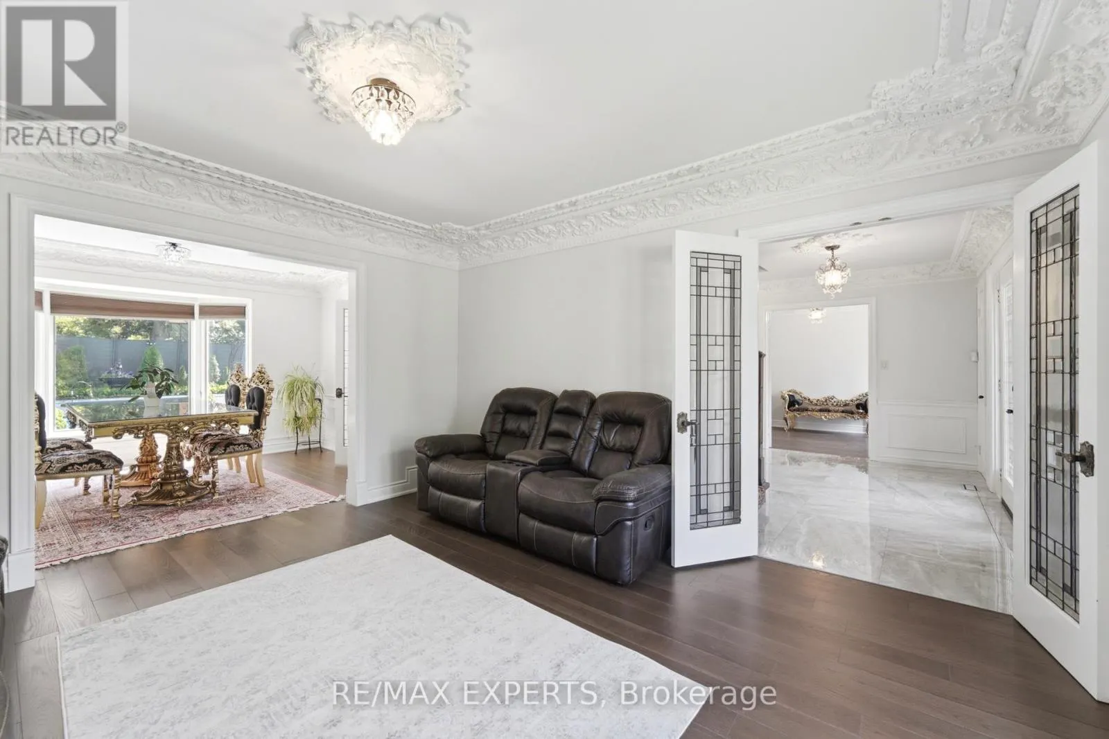 28 STONEGATE DRIVE