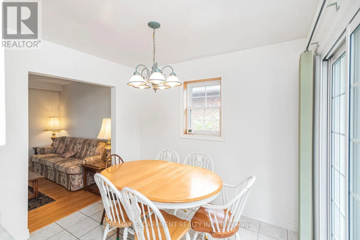 37 LORNE AVENUE