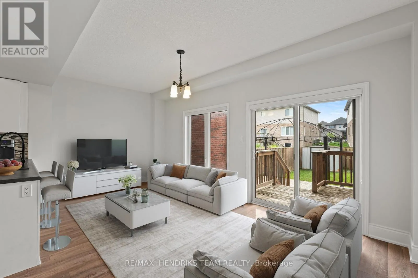 35 SUNSET WAY