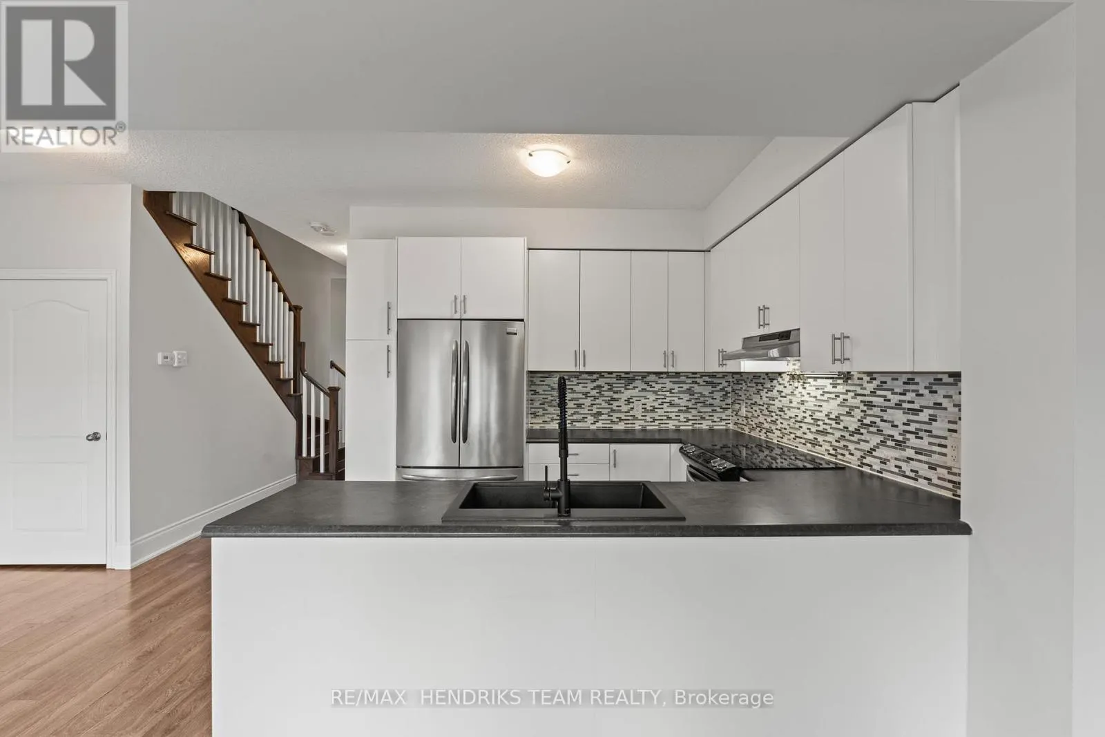 35 SUNSET WAY