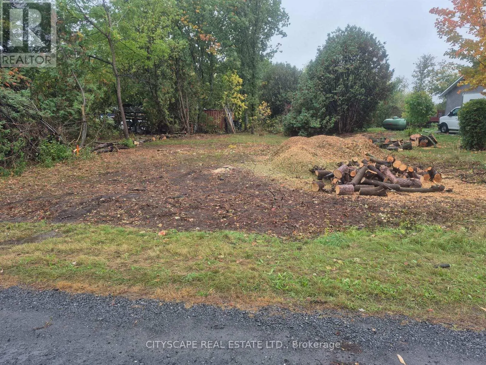 1574 OLD MONTREAL ROAD