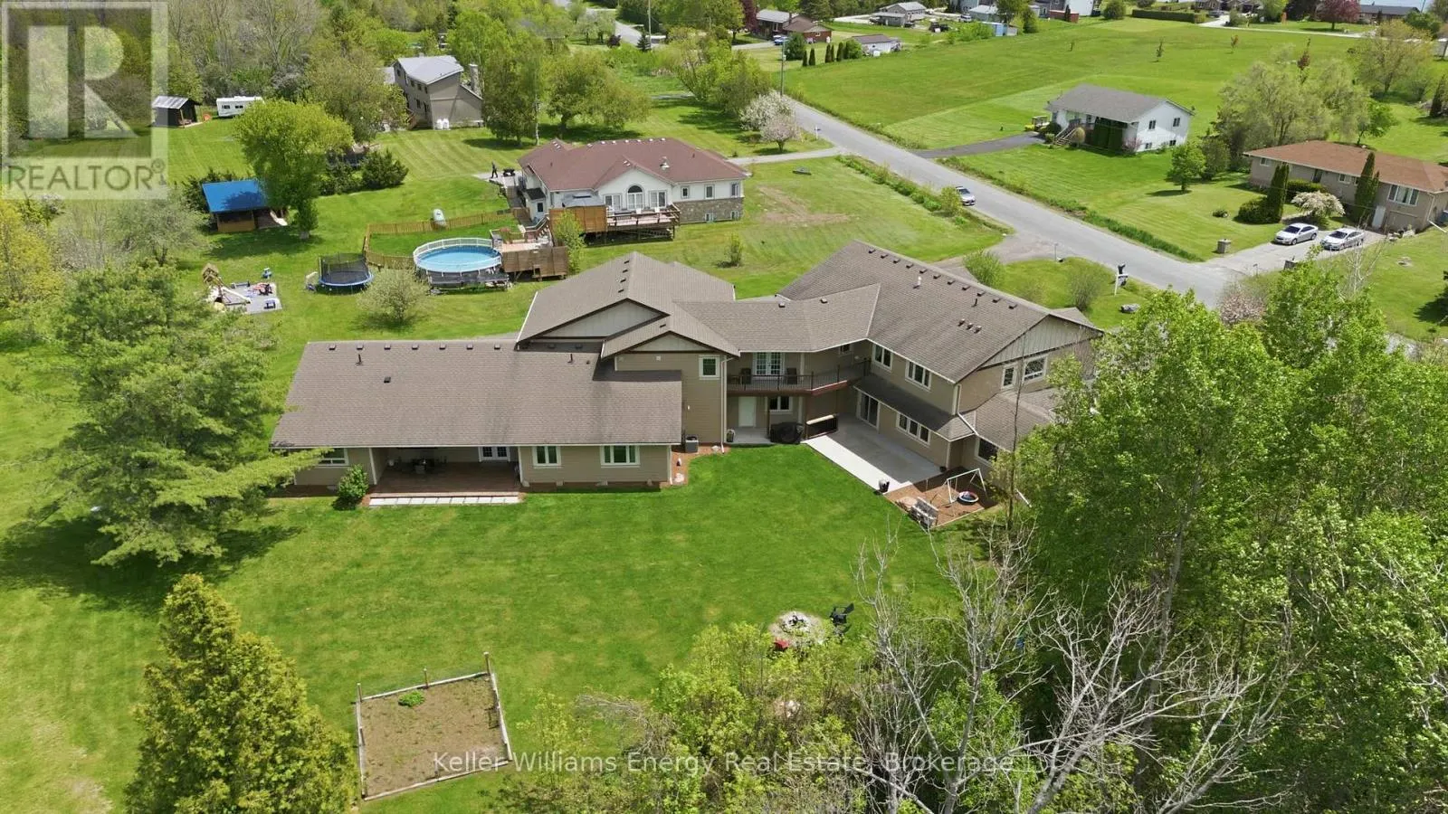 190 LAKESHORE ROAD