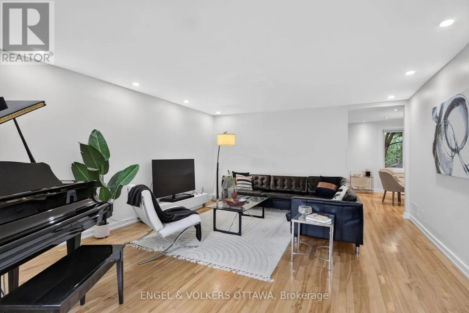 390 PRINCETON AVENUE