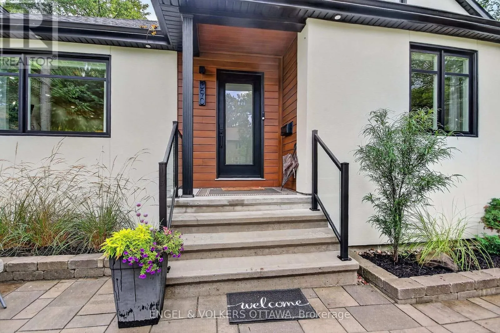 390 PRINCETON AVENUE