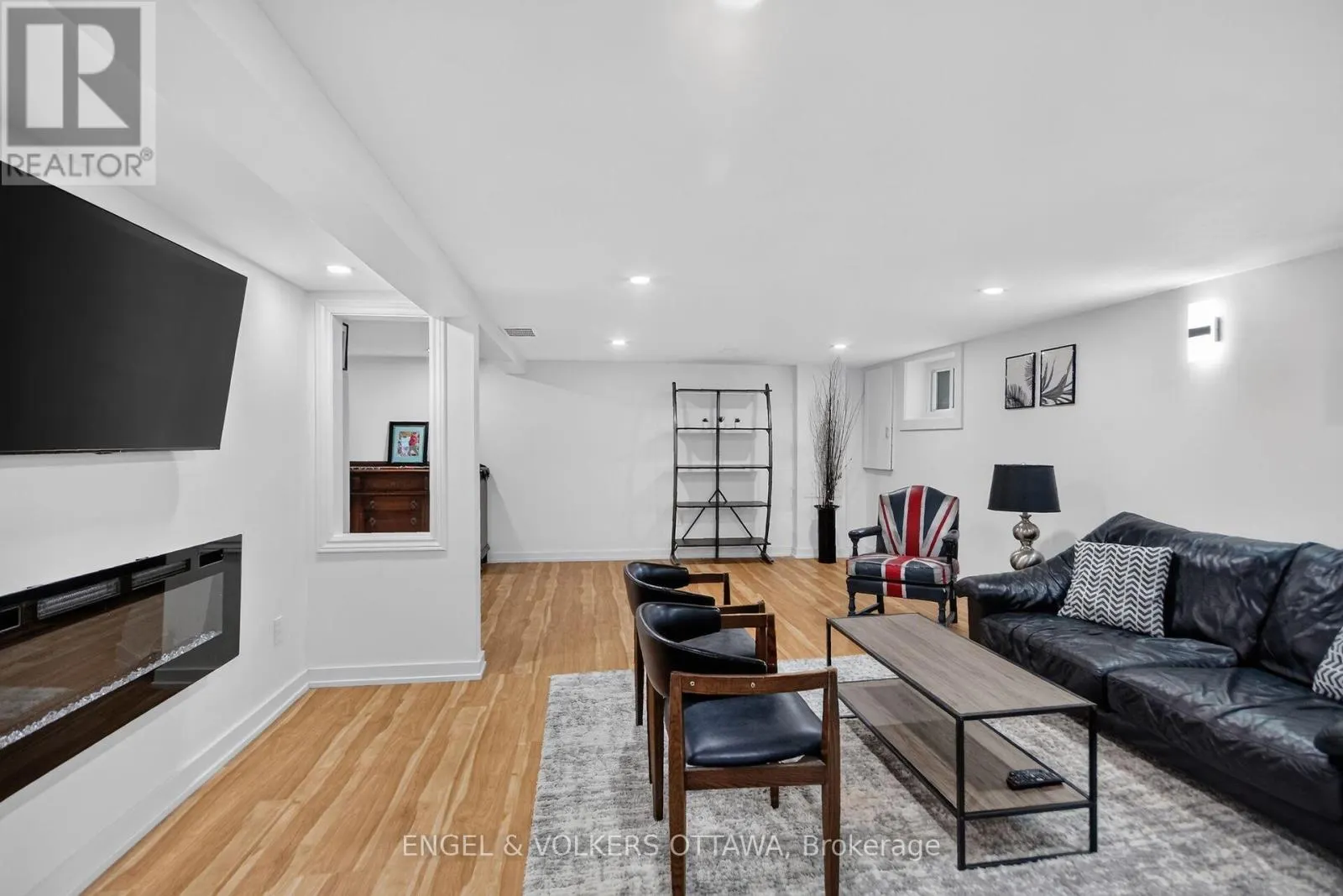 390 PRINCETON AVENUE