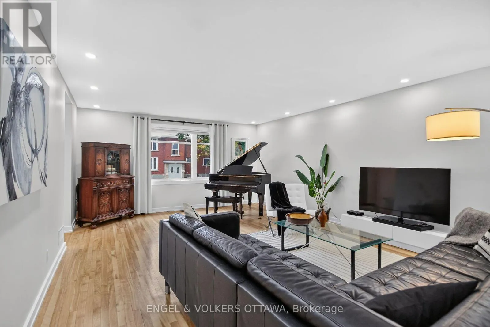 390 PRINCETON AVENUE
