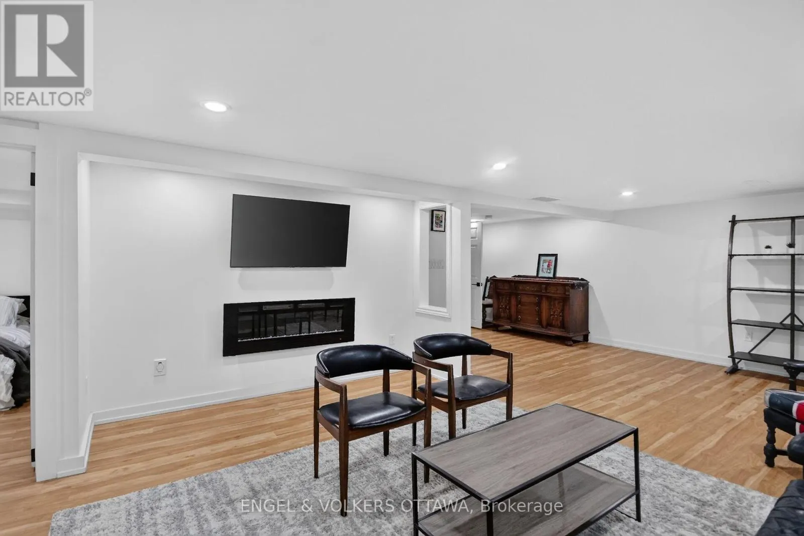 390 PRINCETON AVENUE