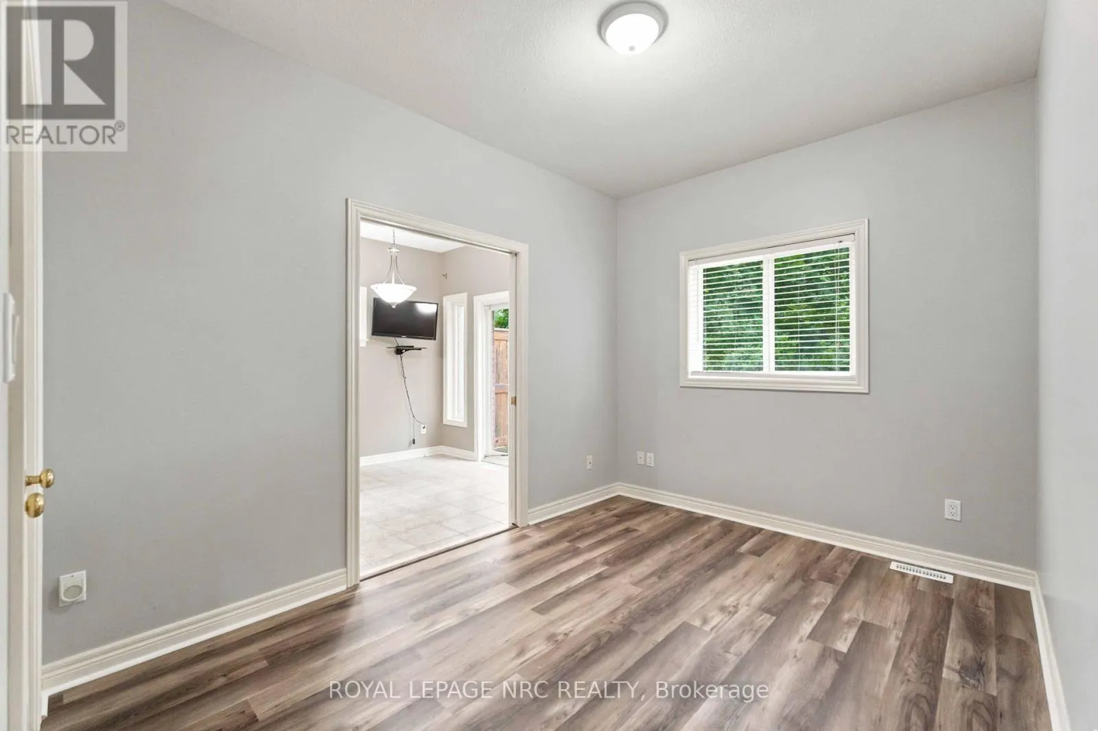 42 LORETTA DRIVE