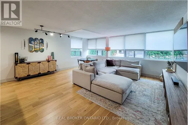 #202 - 120 DUKE STREET