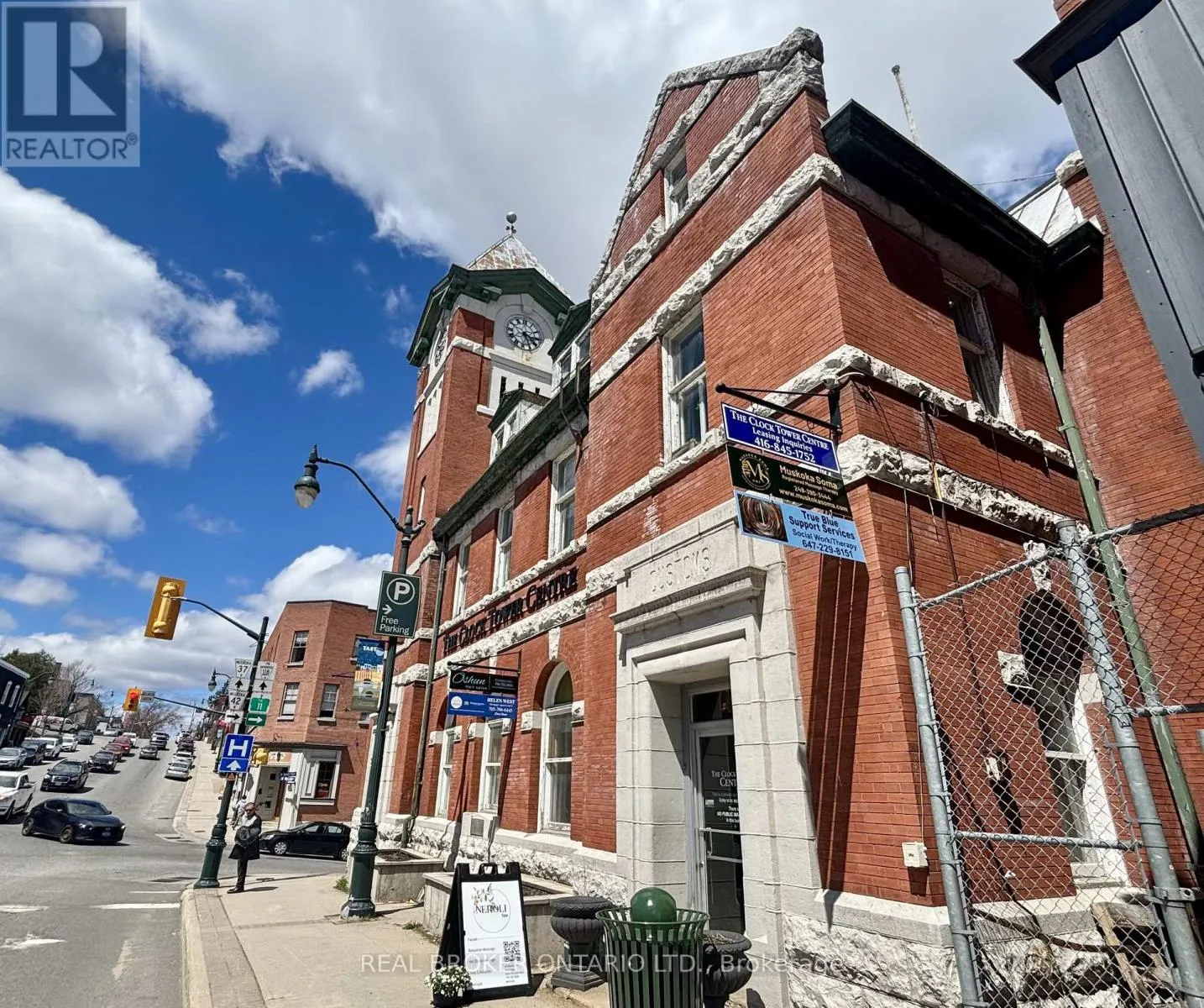 M1A - 49 MANITOBA STREET