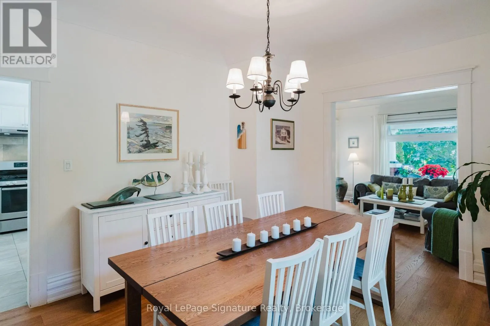 76 TROWBRIDGE STREET W