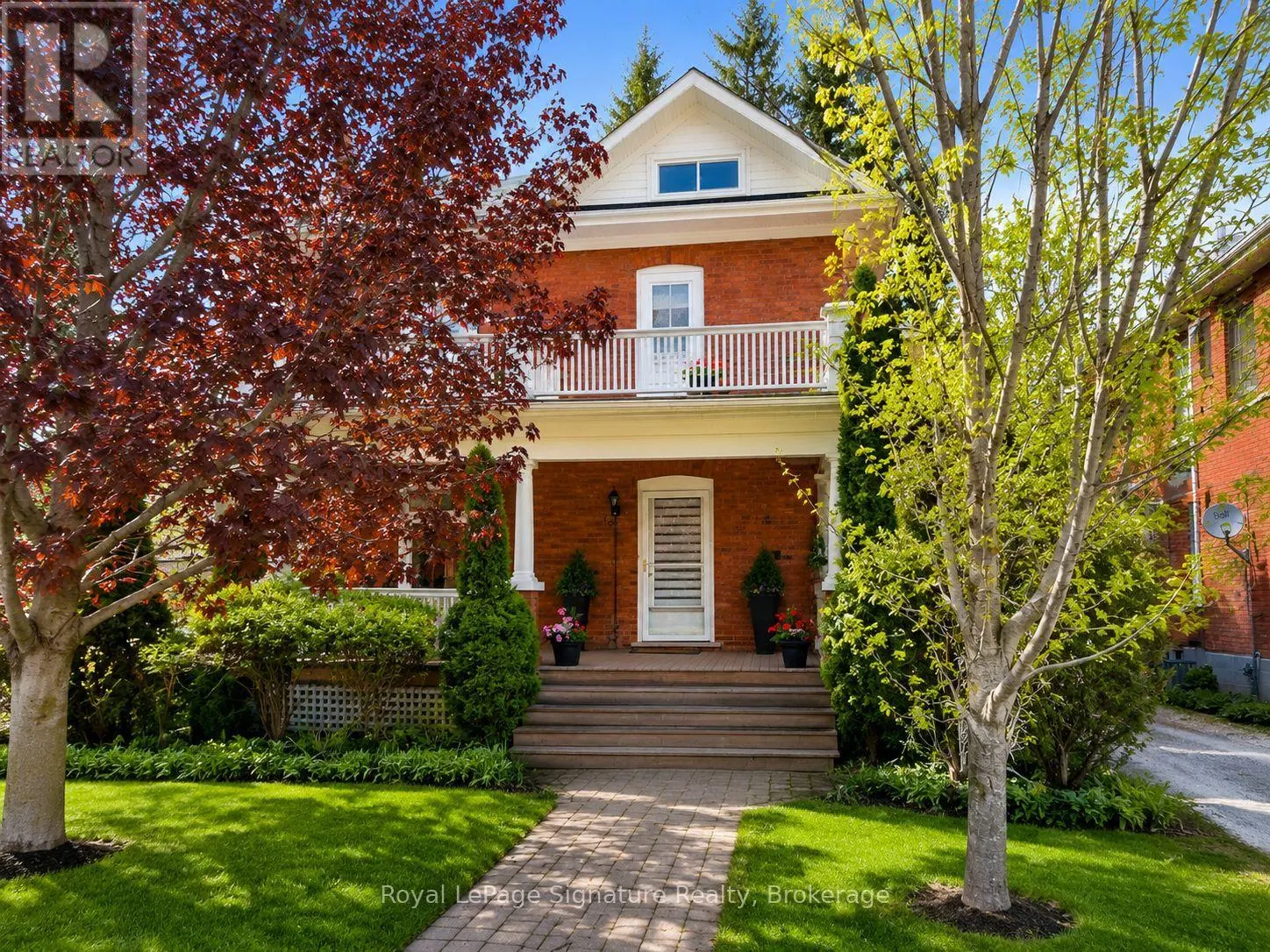 76 TROWBRIDGE STREET W