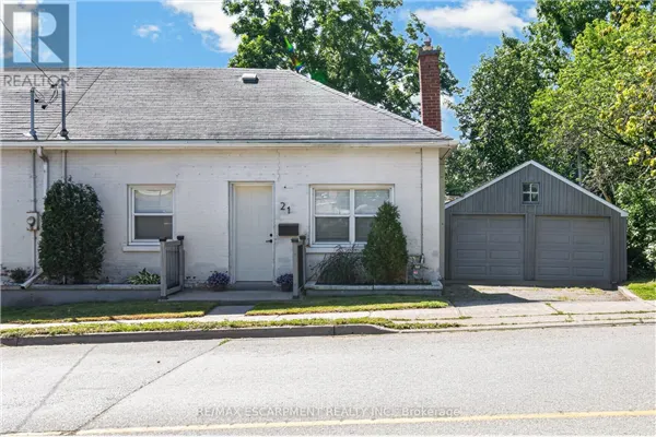 21 CEDAR STREET