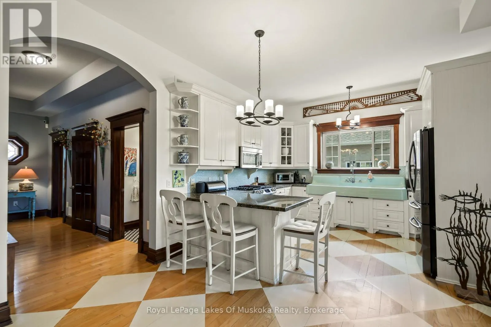 1039 ZISKA ROAD