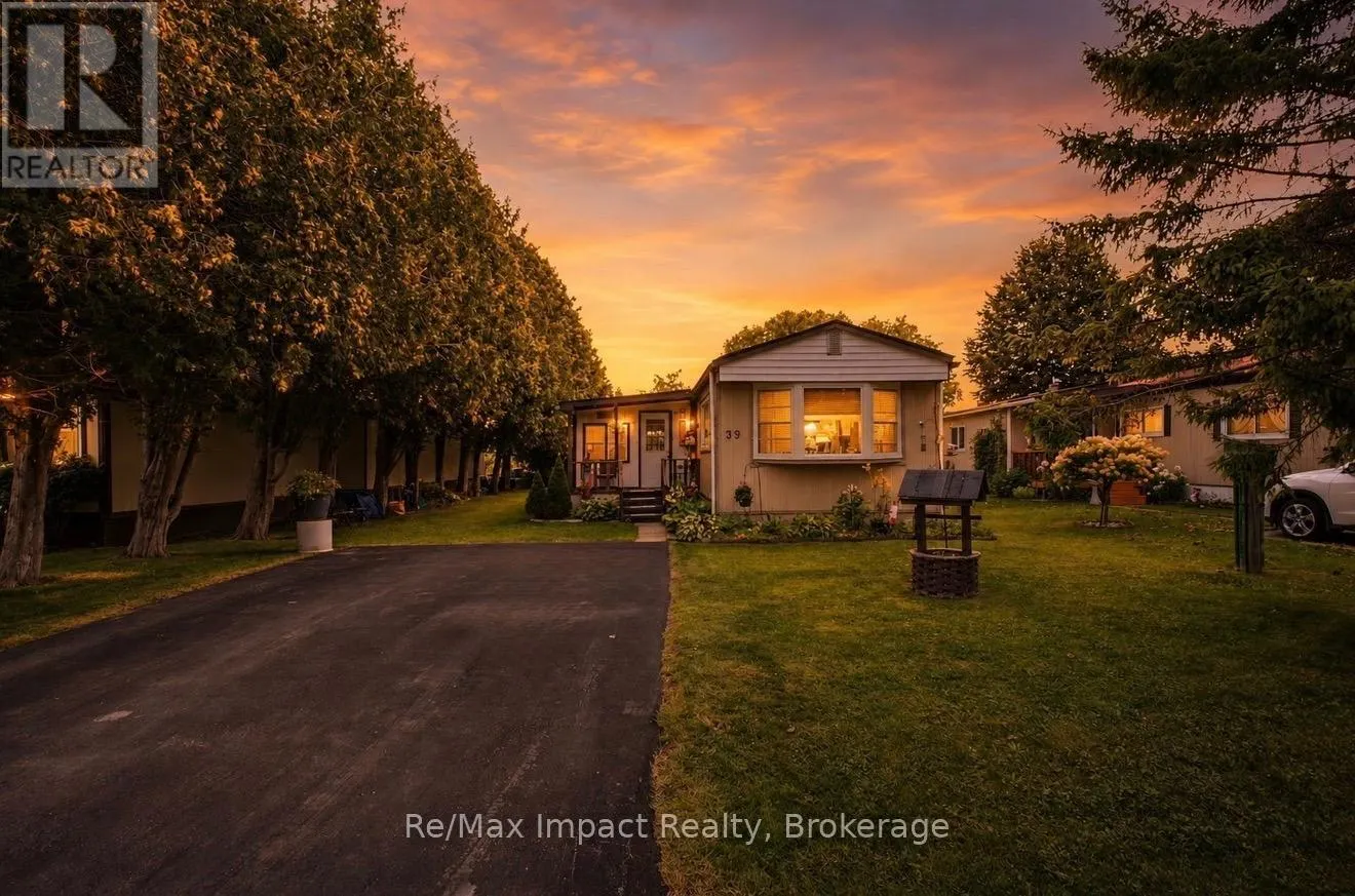 39 HILLVIEW DRIVE